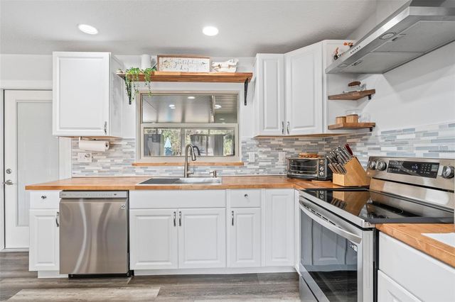 611 LITTLE WEKIVA ROAD, Altamonte Springs, FL 32714