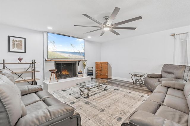 611 LITTLE WEKIVA ROAD, Altamonte Springs, FL 32714