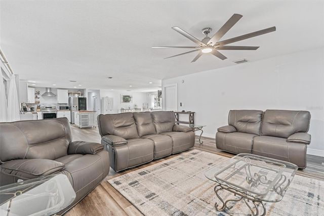 611 LITTLE WEKIVA ROAD, Altamonte Springs, FL 32714