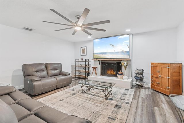 611 LITTLE WEKIVA ROAD, Altamonte Springs, FL 32714