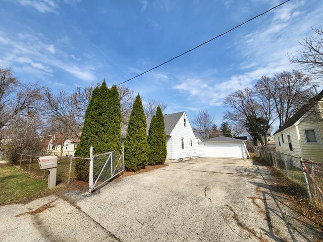 209 BELLEVUE Drive, Round Lake Park, IL 60073