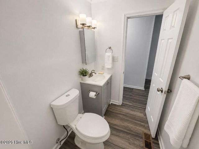 112 Poplar Street, Wallace, NC 28466
