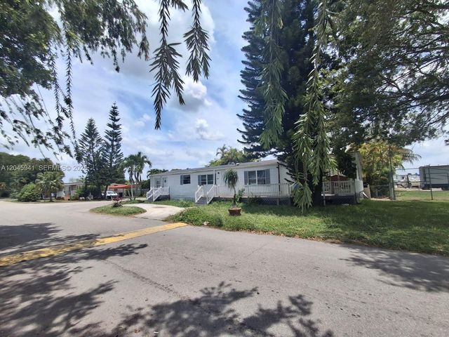 19800 SW 180 Ave, Miami, FL 33187