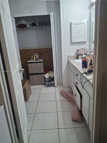 19800 SW 180 Ave, Miami, FL 33187