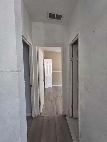 19800 SW 180 Ave, Miami, FL 33187