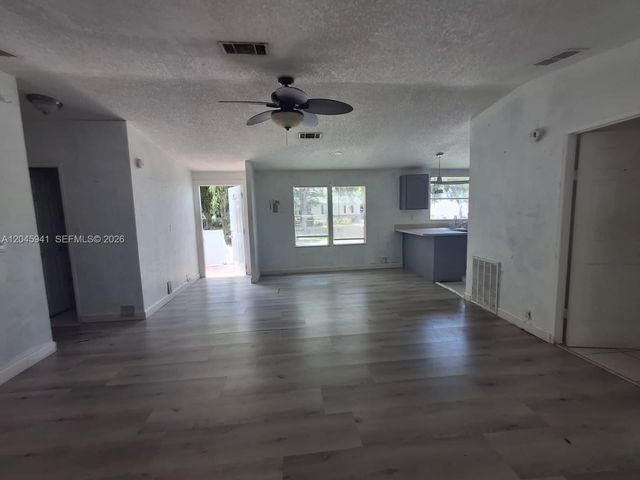 19800 SW 180 Ave, Miami, FL 33187