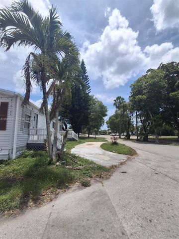 19800 SW 180 Ave, Miami, FL 33187