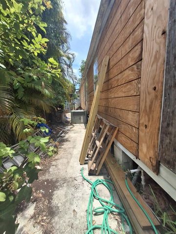 19800 SW 180 Ave, Miami, FL 33187