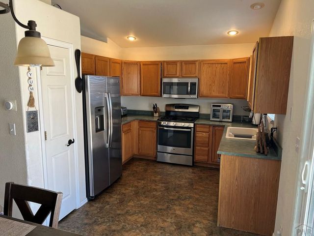 2951 Adrian Ave, Pueblo, CO 81008