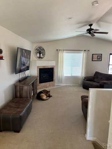 2951 Adrian Ave, Pueblo, CO 81008