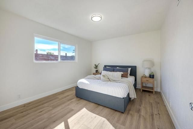 1350 Marabou Lane, Vista, CA 92083