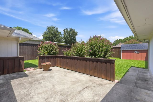 2110 Meadowview Court, Garland, TX 75043