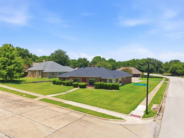 2110 Meadowview Court, Garland, TX 75043