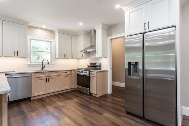14 Wilmarth St, Attleboro, MA 02703