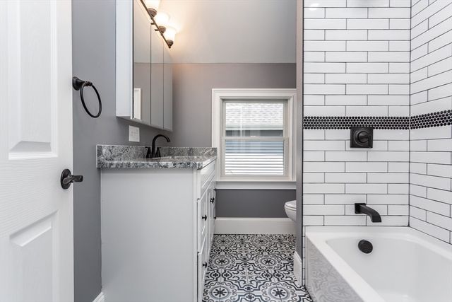 14 Wilmarth St, Attleboro, MA 02703