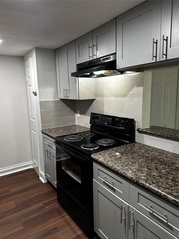 9534 Pagewood Lane, Houston, TX 77063