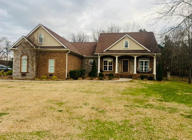 120 Rockingham Dr, Murfreesboro, TN 37129