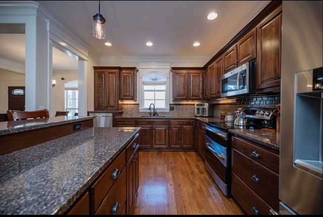 120 Rockingham Dr, Murfreesboro, TN 37129