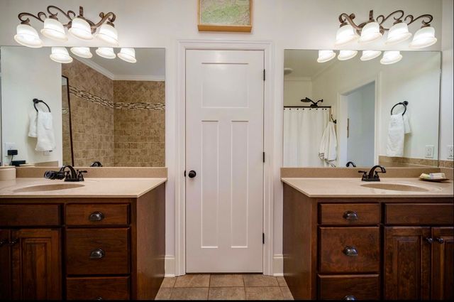 120 Rockingham Dr, Murfreesboro, TN 37129