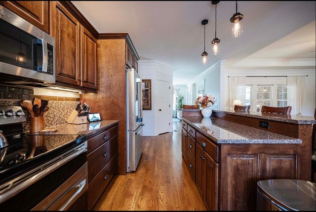 120 Rockingham Dr, Murfreesboro, TN 37129