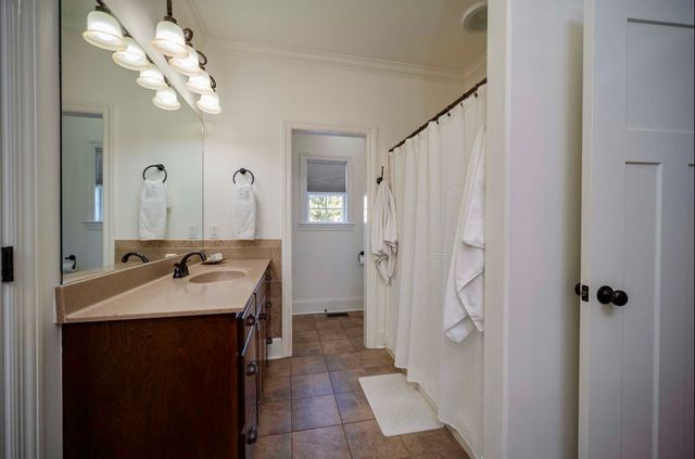 120 Rockingham Dr, Murfreesboro, TN 37129