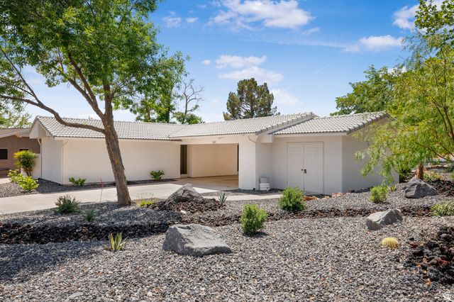 1355 NELSON CIR, Bloomington, UT 84790