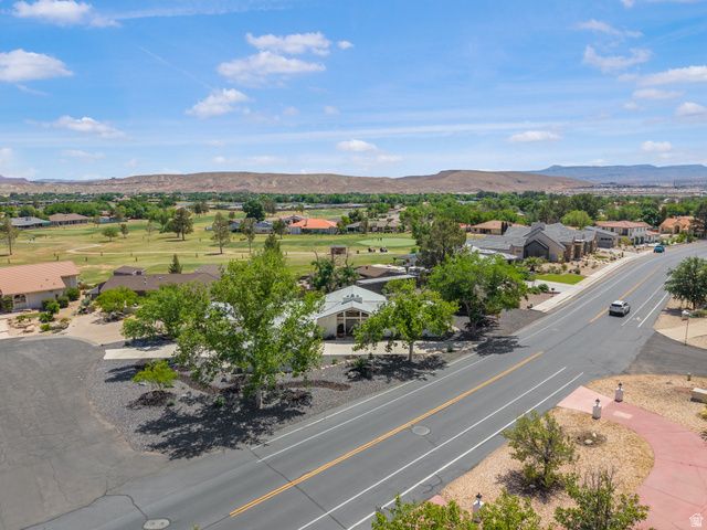 1355 NELSON CIR, Bloomington, UT 84790