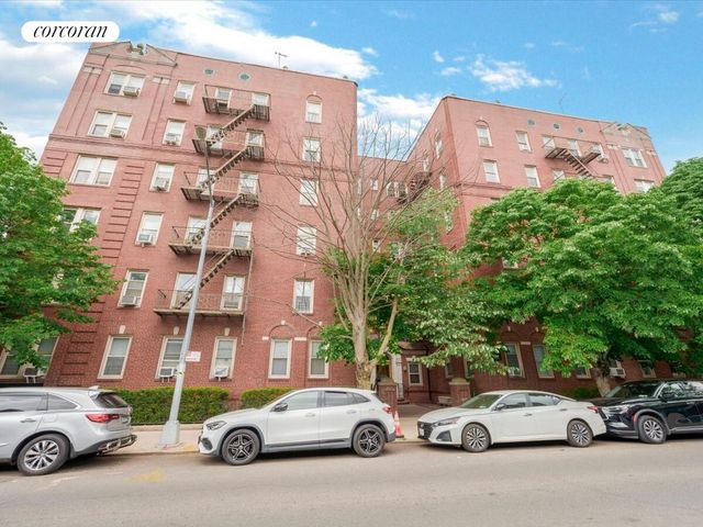 1560 E 18th St Apt 2C, New York City, NY 11230