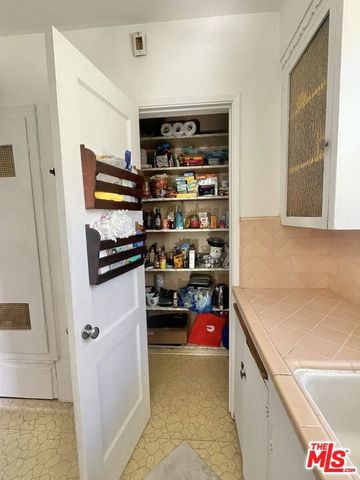 1314 W Verdugo Avenue, Burbank, CA 91506