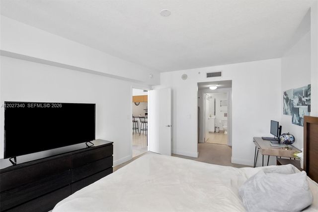 1750 N Bayshore Drive 3106, Miami, FL 33132