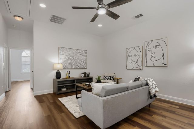 112 Aria RDG, Austin, TX 78738