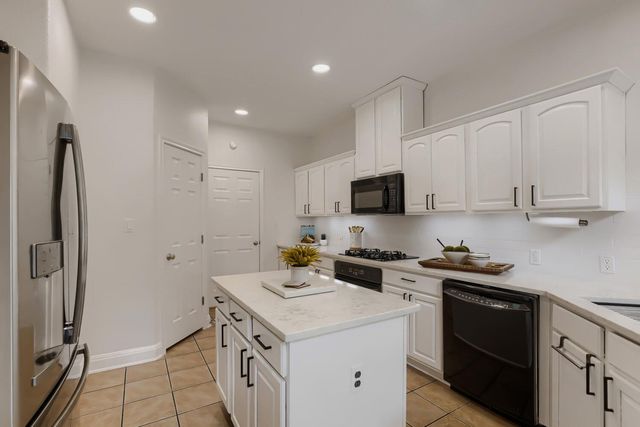 112 Aria RDG, Austin, TX 78738