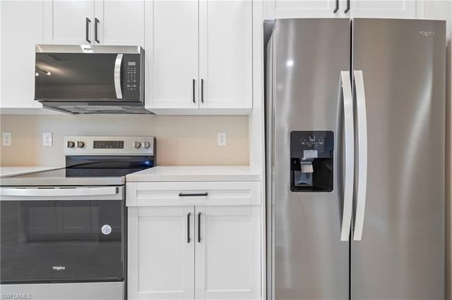 2606 25th ST SW, Lehigh Acres, FL 33976