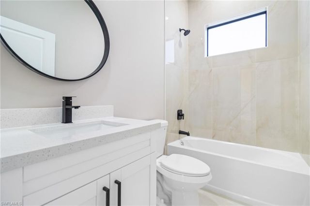 2606 25th ST SW, Lehigh Acres, FL 33976