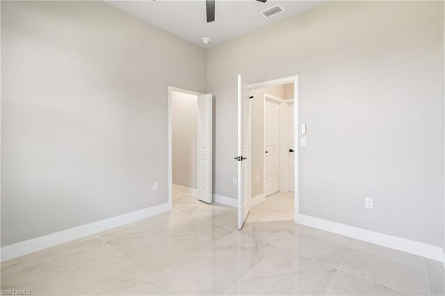 2606 25th ST SW, Lehigh Acres, FL 33976