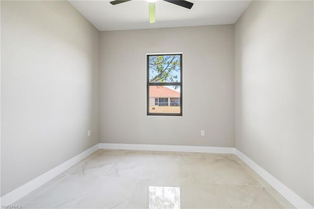 2606 25th ST SW, Lehigh Acres, FL 33976