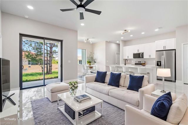 2606 25th ST SW, Lehigh Acres, FL 33976