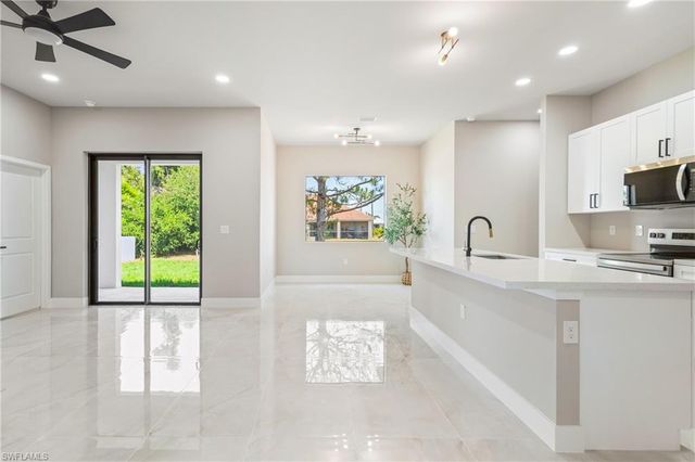 2606 25th ST SW, Lehigh Acres, FL 33976