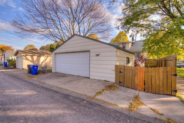 1397 Juliet Avenue, Saint Paul, MN 55105