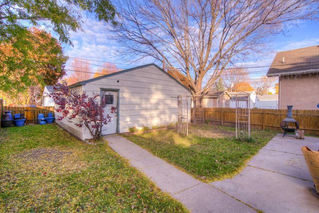 1397 Juliet Avenue, Saint Paul, MN 55105