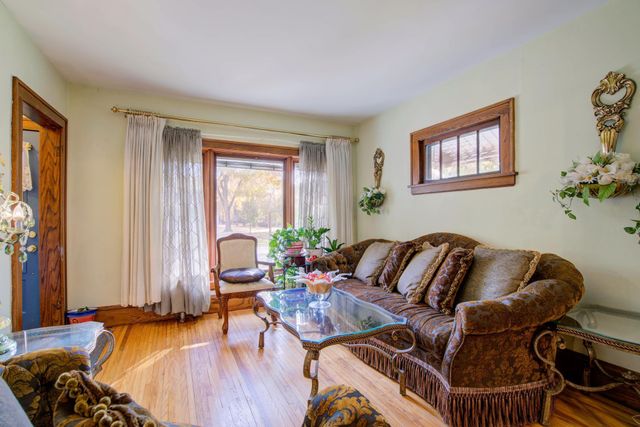 1397 Juliet Avenue, Saint Paul, MN 55105