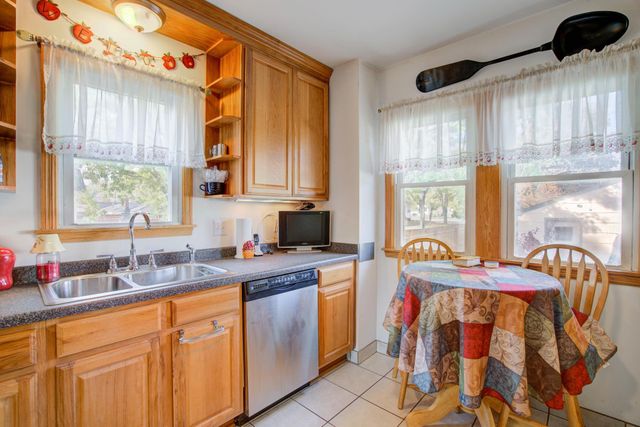 1397 Juliet Avenue, Saint Paul, MN 55105