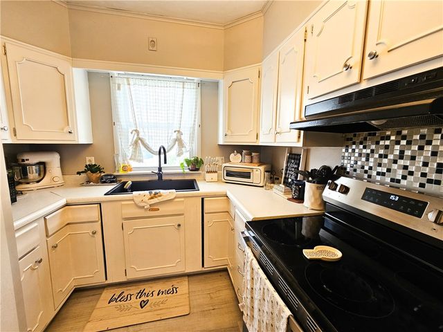 112 Glen Avenue, Elmira, NY 14905