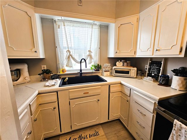 112 Glen Avenue, Elmira, NY 14905