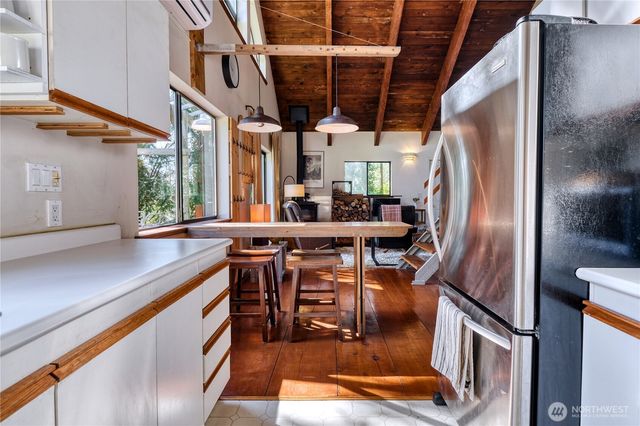 1525 Columbia Vista Drive, Point Roberts, WA 98281