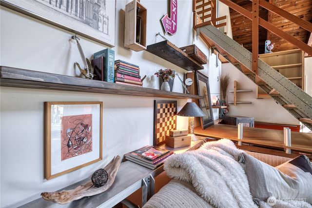 1525 Columbia Vista Drive, Point Roberts, WA 98281