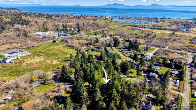 1525 Columbia Vista Drive, Point Roberts, WA 98281