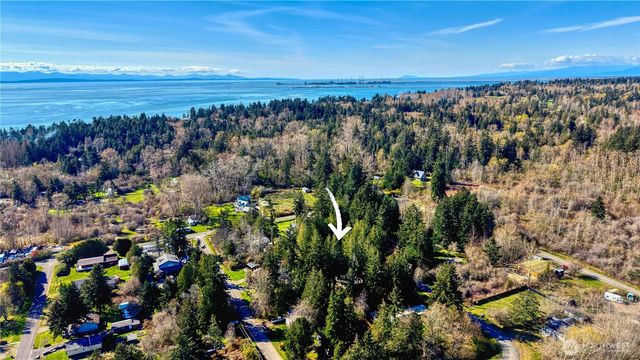 1525 Columbia Vista Drive, Point Roberts, WA 98281