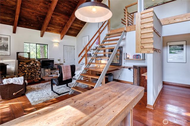 1525 Columbia Vista Drive, Point Roberts, WA 98281