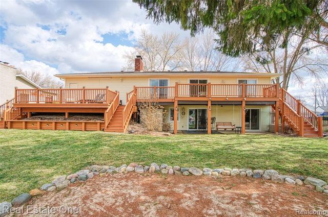 10846 Colony Road, Pinckney, MI 48169